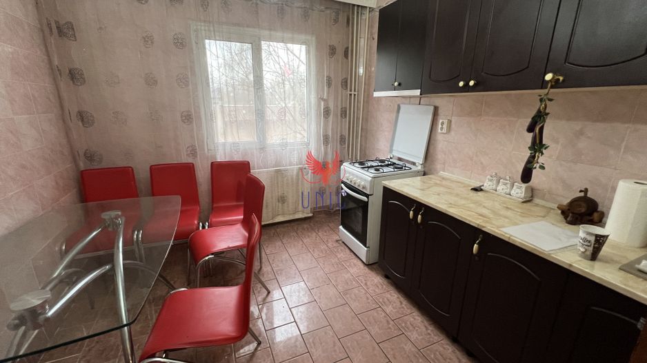 Apartament 4 camere Consul - Poză 3