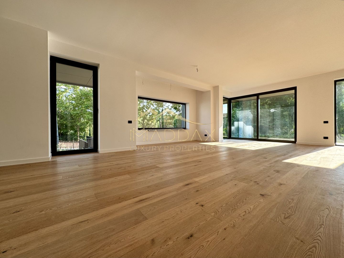 Vila cu 5 camere  *366mp* / Curte privată *315mp* / Pipera - Lake View - Poză 12