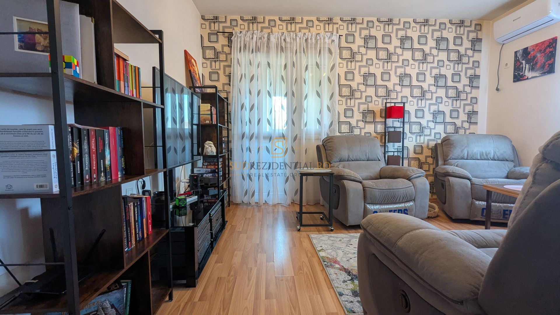 Apartament 2 camere, decomandat, loc de parcare, Drumul Fermei - Poză 2