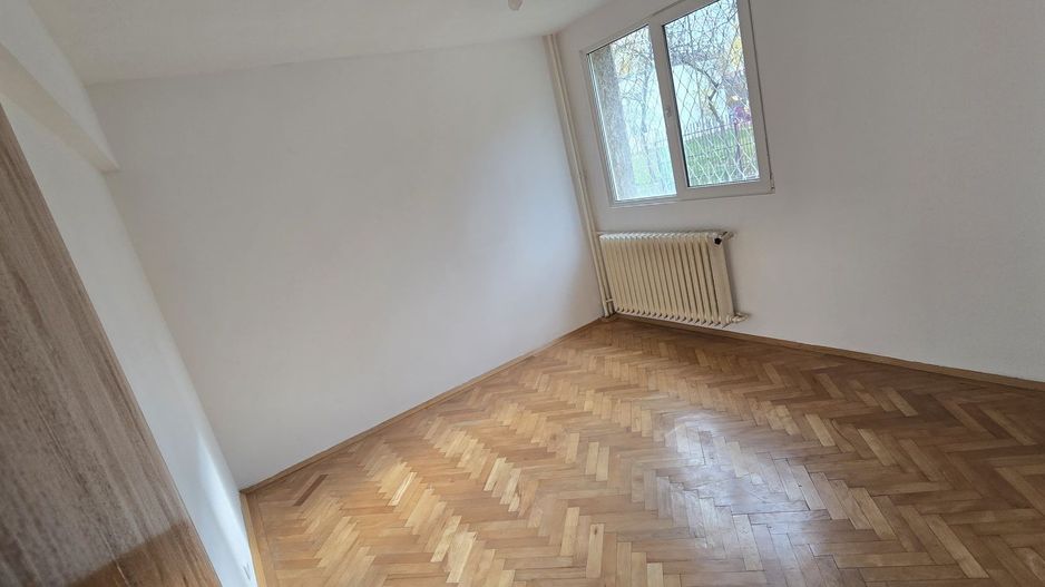 Vanzare 3 camere Titan, bloc H, 2 bai, IOR, galerii Titan, Scoala 195, metrou - Poză 2