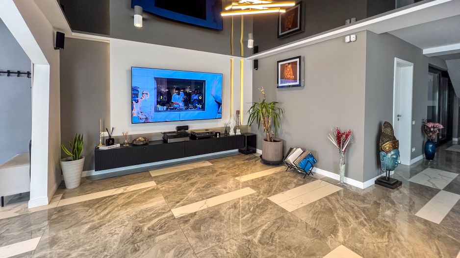 NEW VILLA TO RENT |  Vila premium cu piscina și jacuzzi încălzite - Poză 24