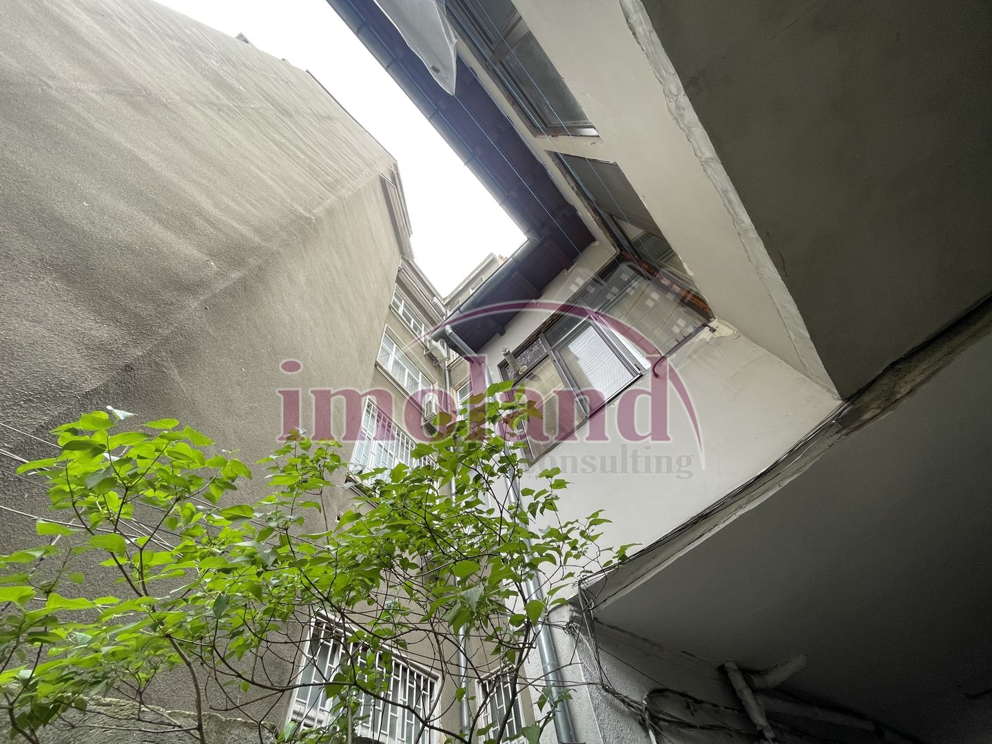 Apartament spectaculos de 4 camere într-o vilă cu farmec istoric pta Victoriei - Poză 18