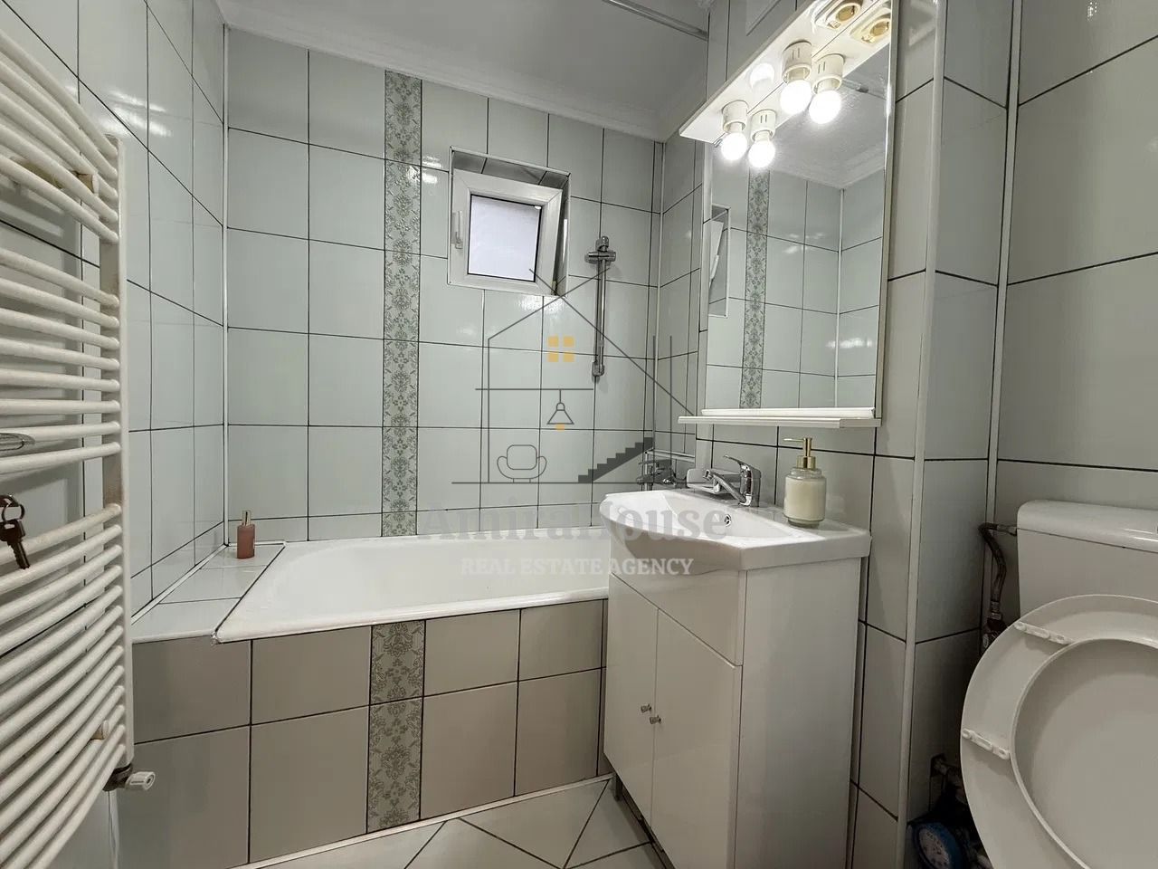 Apartament 3 camere mobilat si 2 garaje zona Bucium - Poză 16