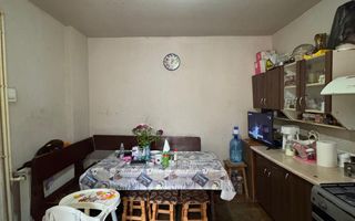 Casă cu teren și anexe – str. Mihai Eminescu - Poză 5