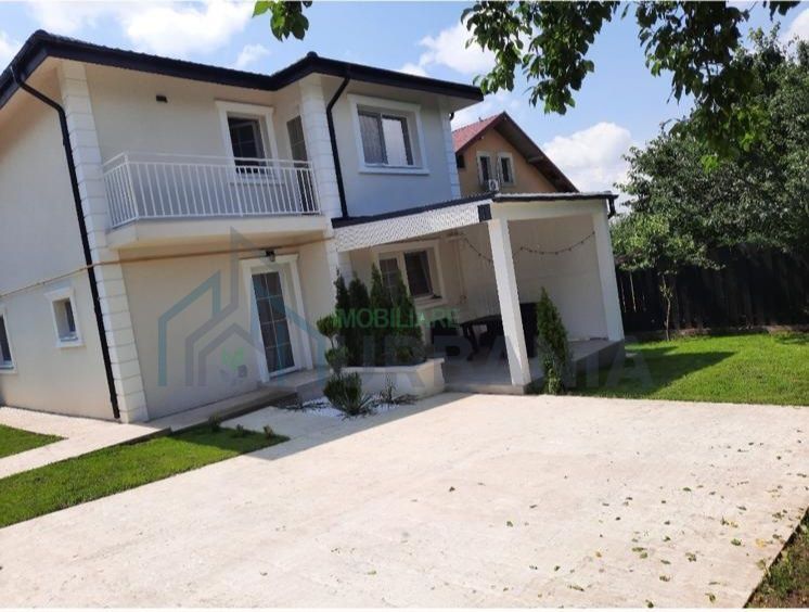 Casa moderna Family Market Miroslava - Poză 1