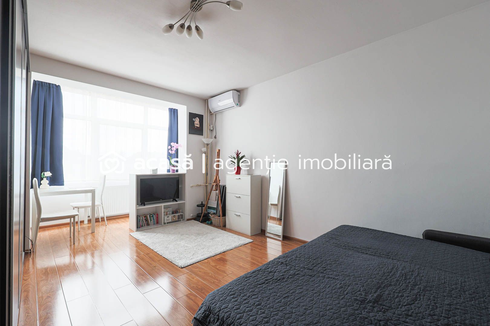 Apartament la cheie cu o camera – Strada Decebal Comision 0 - Poză 1