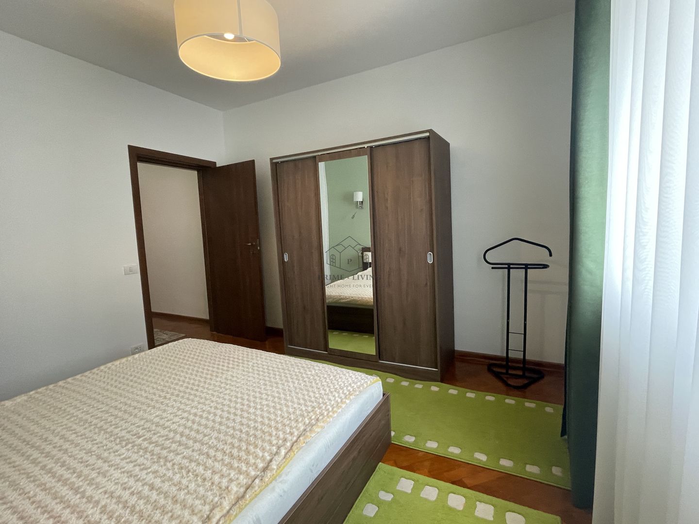 APARTAMENT CU 4 CAMERE NOU RENOVAT LA INCHIRIERE IN ZONA KISELEFF - Poză 4