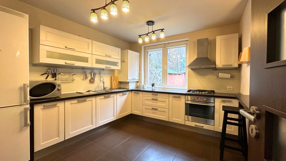 Închiriere casa duplex primitor creat pentru confort liniște și momente frumoase - Poză 15