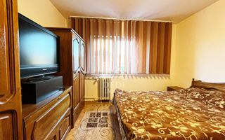 Apartament cu 3 camere de vanzare in zona Rogerius, Oradea - Poză 5