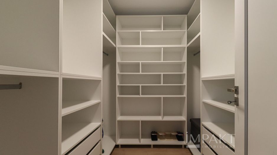 Casa insiruita cu finisaje de lux in cartierul Europa - Poză 14