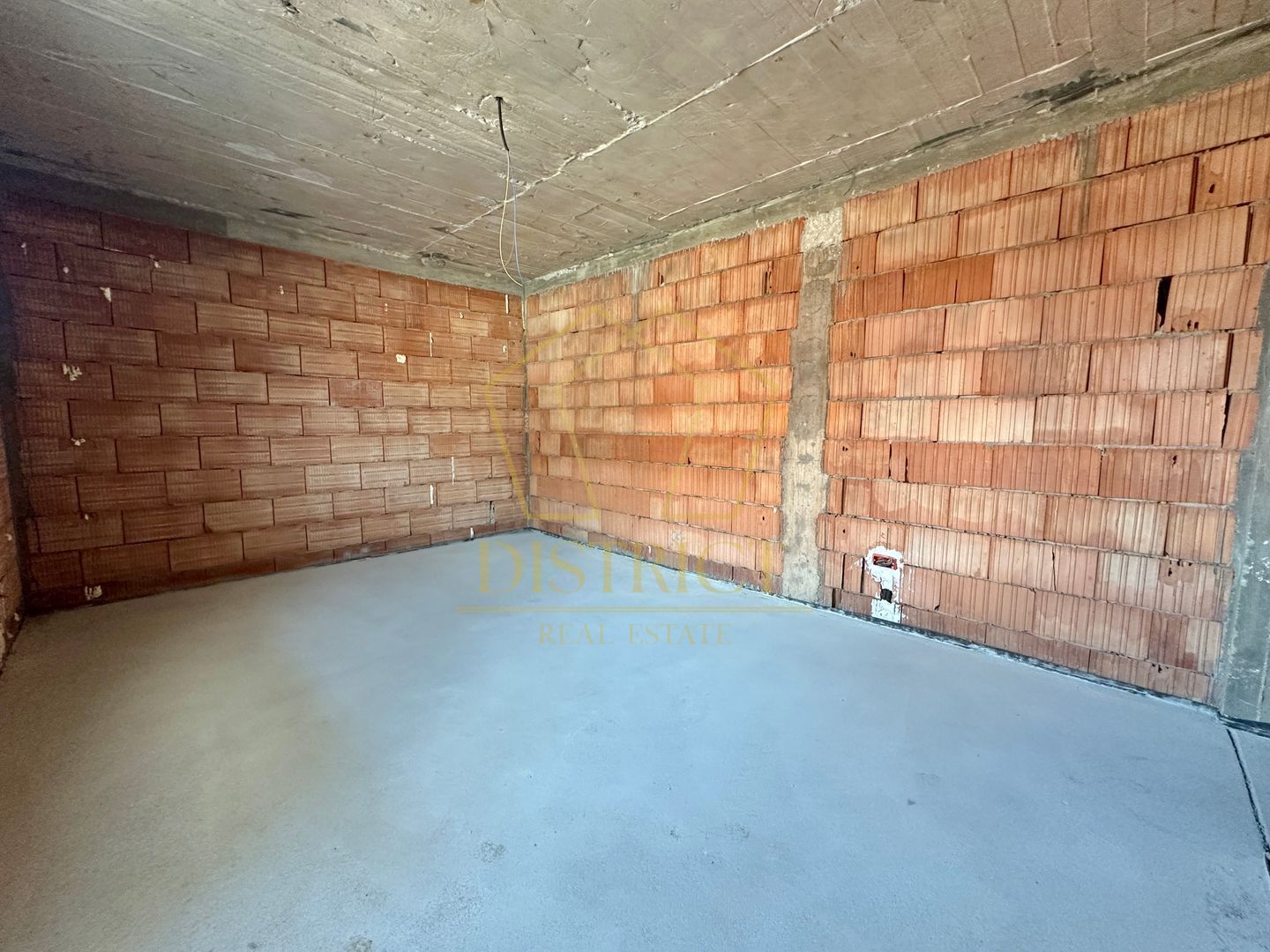 Apartament cu 2 camere si dressing decomandat la etajul 2in Giroc langa Hotel IQ - Poză 4