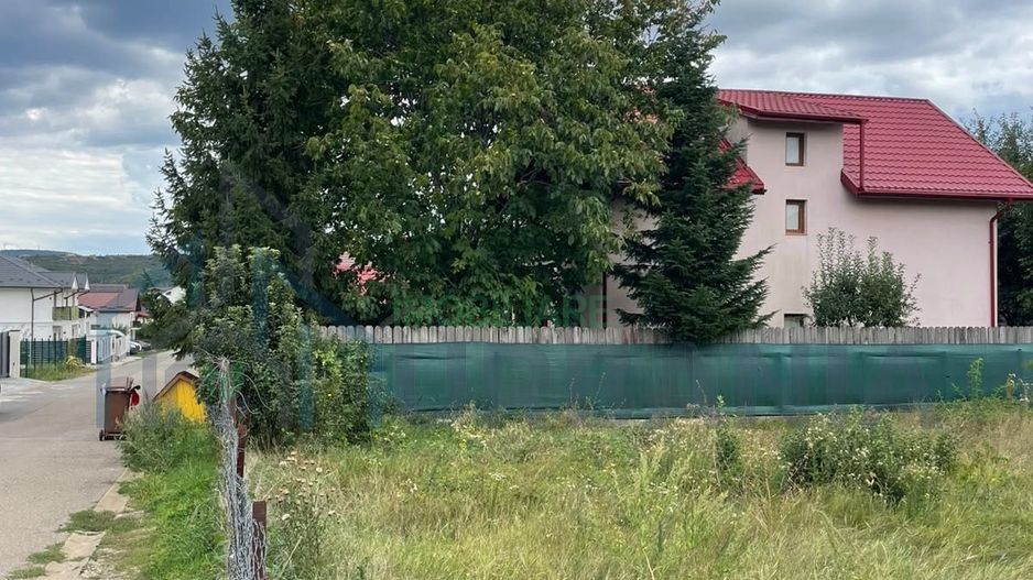 Teren intravilan de vânzare în Miroslava, Valea Adâncă, strada Cicoarei - Poză 7