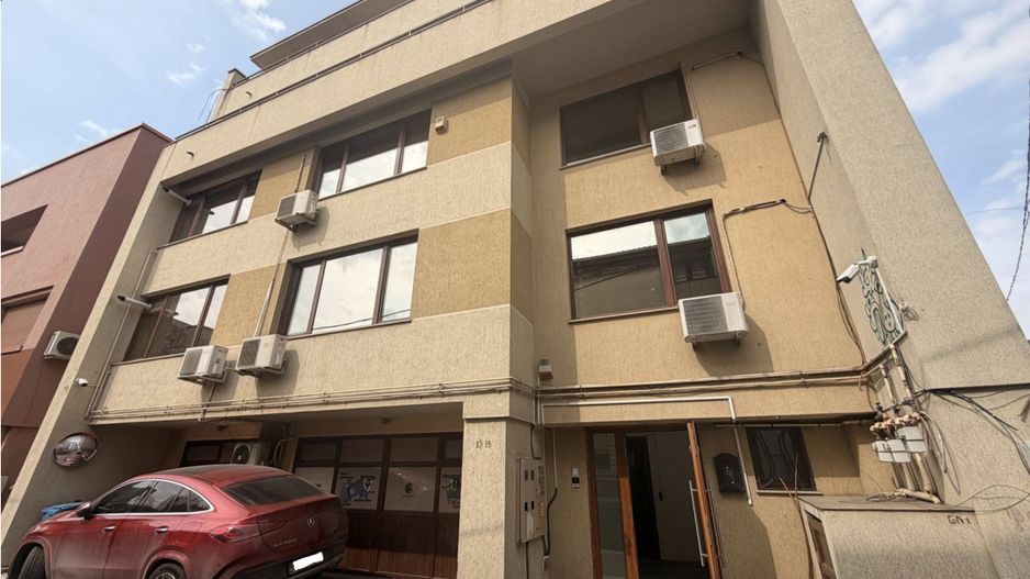 OPORTUNITATE | IMOBIL 3 APARTAMENT | 6 LOCURI DE PARCARE - Poză 1