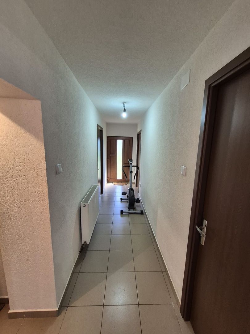 Vila Cornu-Prahova complet mobilata/utilata '' 350 mp + teren 500 mp'' - Poză 9