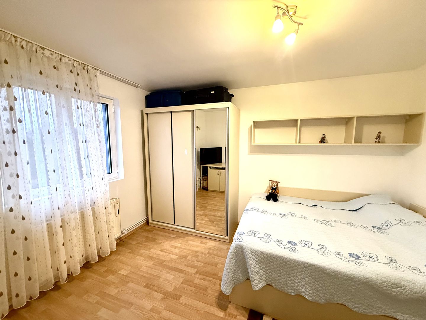 Vila în stil American - Total independentă energetic, garaj + terasă! - Poză 18