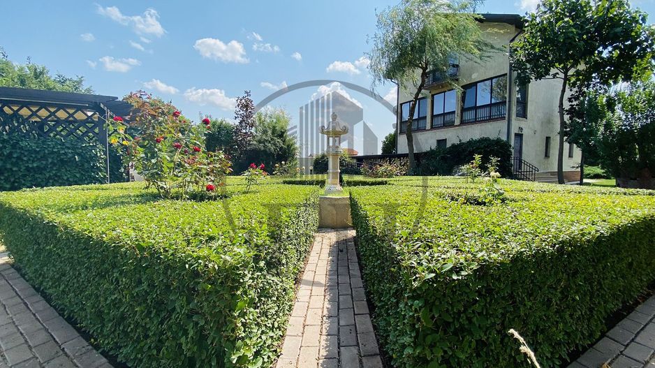 SOLD/ VANDUT Vila cu teren in Valu lui Traian - Poză 5