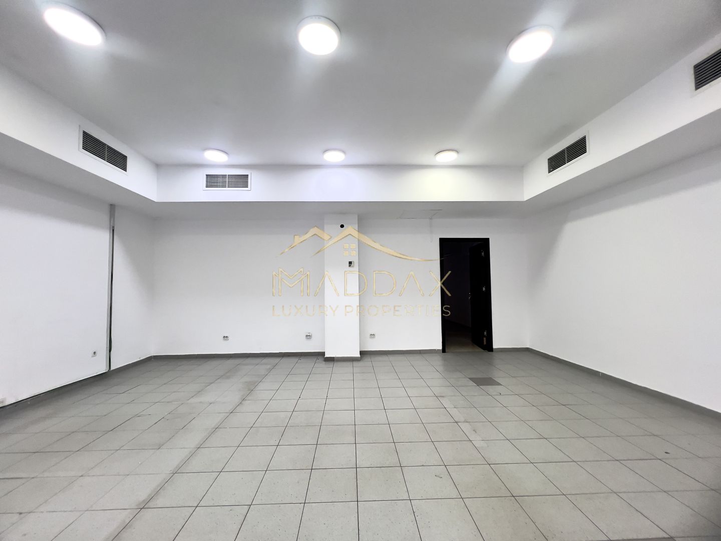 Spatiu Comercial Stradal**240mp**2 locuri parcare//Bdul Ion MIhalache - Poză 6