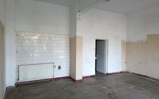 Spatiu comercial Micro 5 (Statia de autobuz) - Poză 2