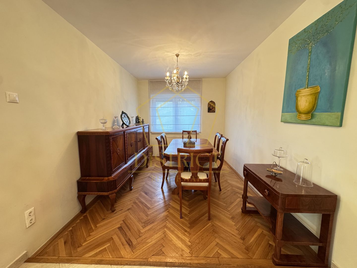 Apartament spatios cu 4 camere si garaj | Spitalul Judetean - Poză 11