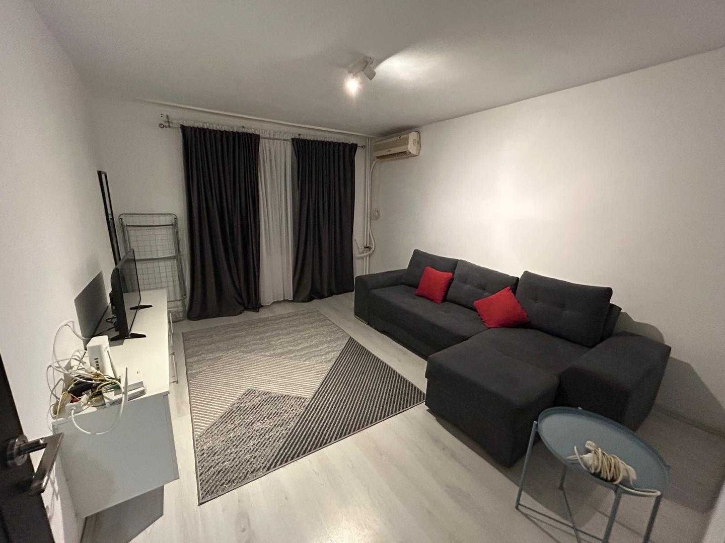 Garsoniera de inchiriat - Poză 1