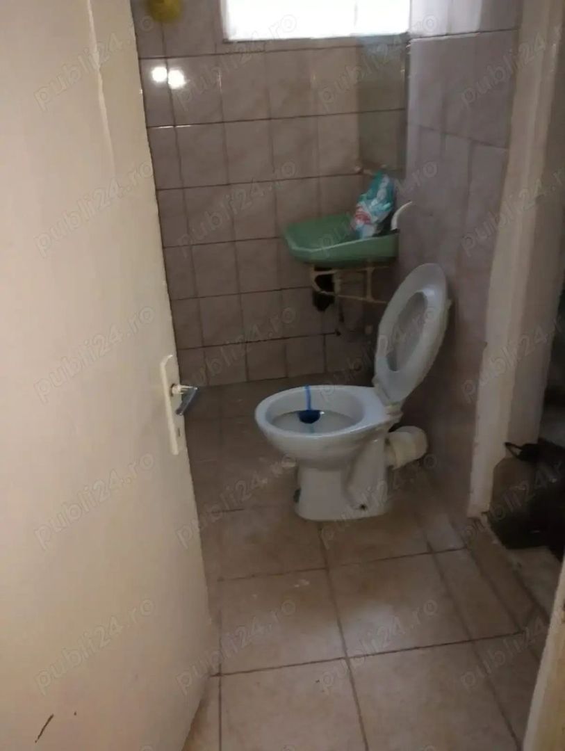 De vanzare casa 6 camere + curte, Rahova/Sos. Alexandriei - Poză 9