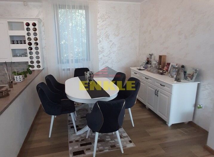 Vila 5 camere, Lebada , finisaje de lux, pret 295000 euro neg - Poză 4