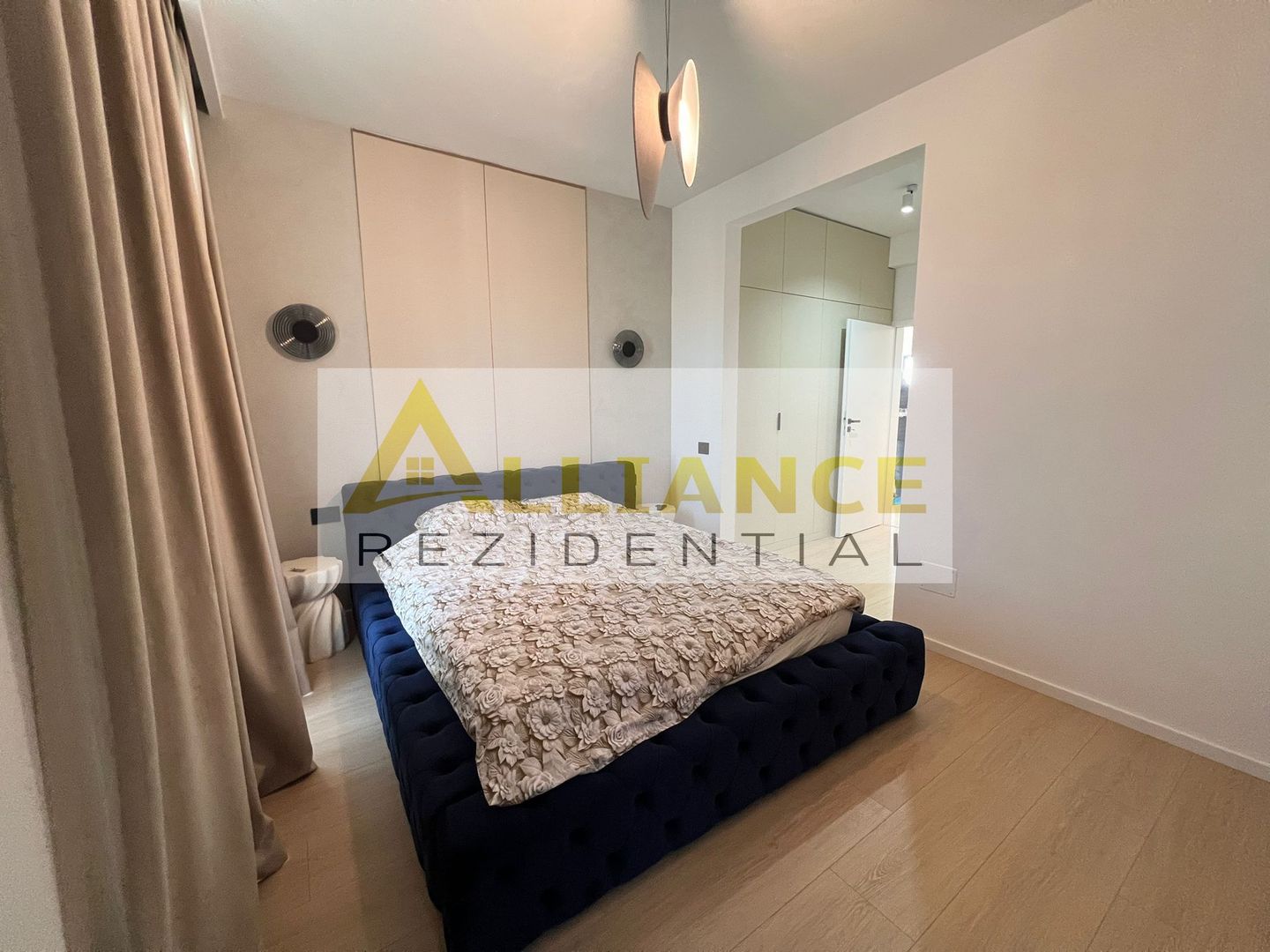 Casa individuala - 4 camere - 2 bai - la 5 min de RATB - Poză 17