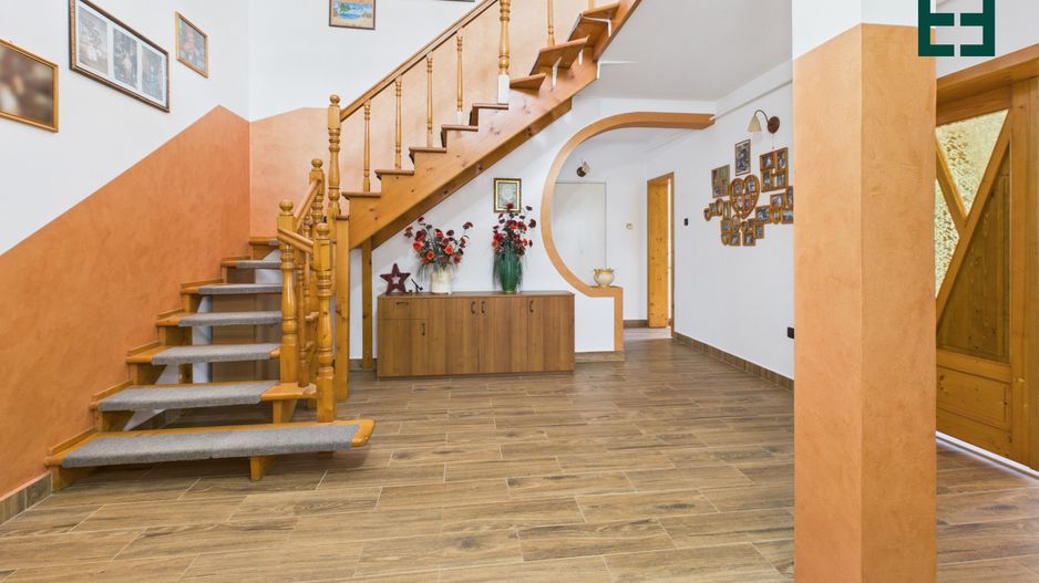 Casă tip Duplex cu 8 camere  - Zona Bujac - Arad - Poză 7