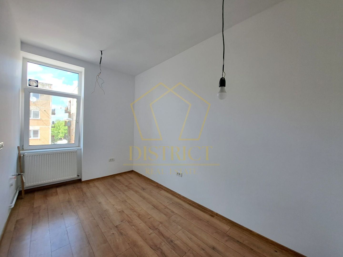 Apartament cu o camera si vedere catre Bega | Spl. N. Titulescu - Poză 6