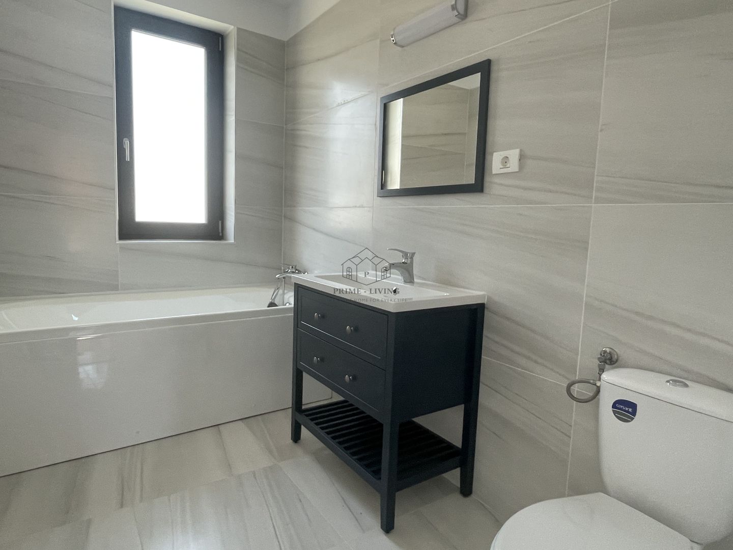 VILA NOUA SI MODERNA CU 5 CAMERE LA INCHIRIERE IN OTOPENI - Poză 13