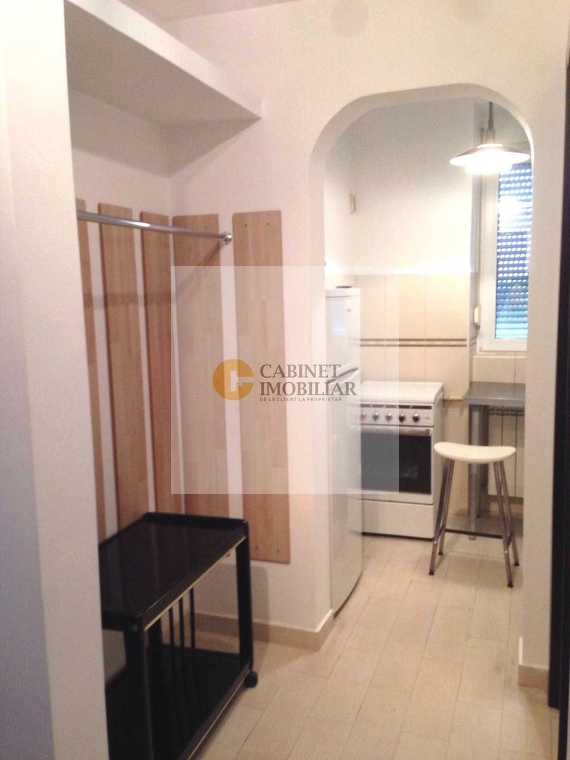 Garsoniera I Bd Magheru I Pretabil AIRBNB I Centrala Proprie - Poză 3