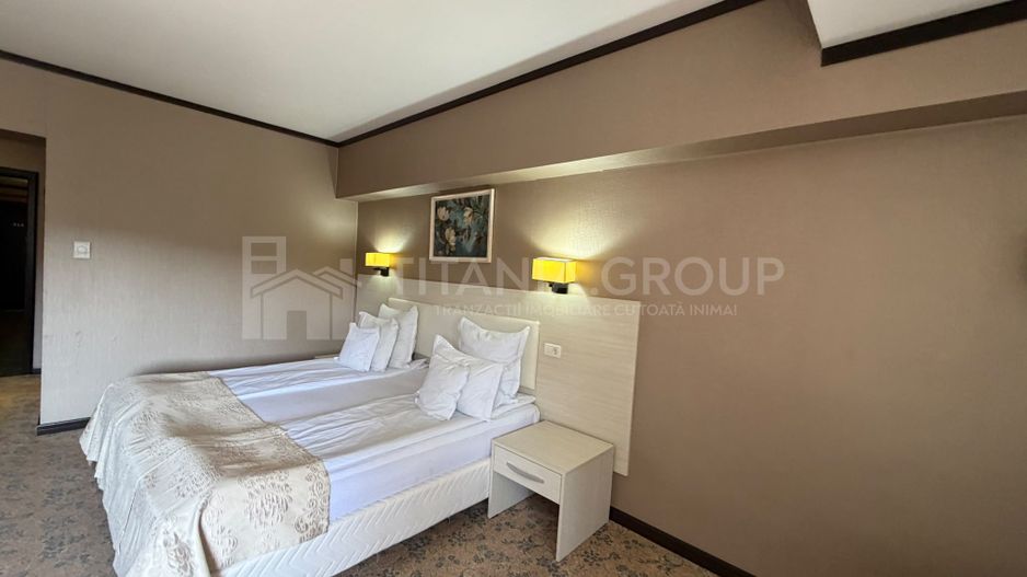Hotel 4 stele, complet echipat, 85 camere, teren 5000 mp - Predeal - Poză 13