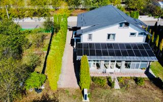 Vila în stil American - Total independentă energetic, garaj + terasă! - Poză 1