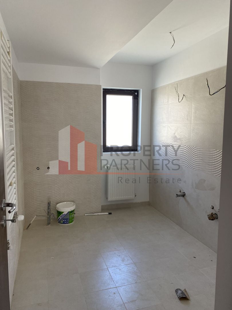 Proprietate pe marginea lacului, vila impresionanta. - Poză 23