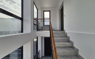 Oportunitate investitie - Vila renovata cu chiras in zona Bucurestii Noi - Poză 11