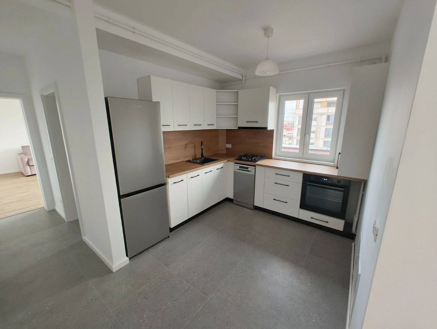 Apartament 2 camere, Zona Mehala, Terasa Panoramica, Bloc Nou, Parcare Inclusa - Poză 3