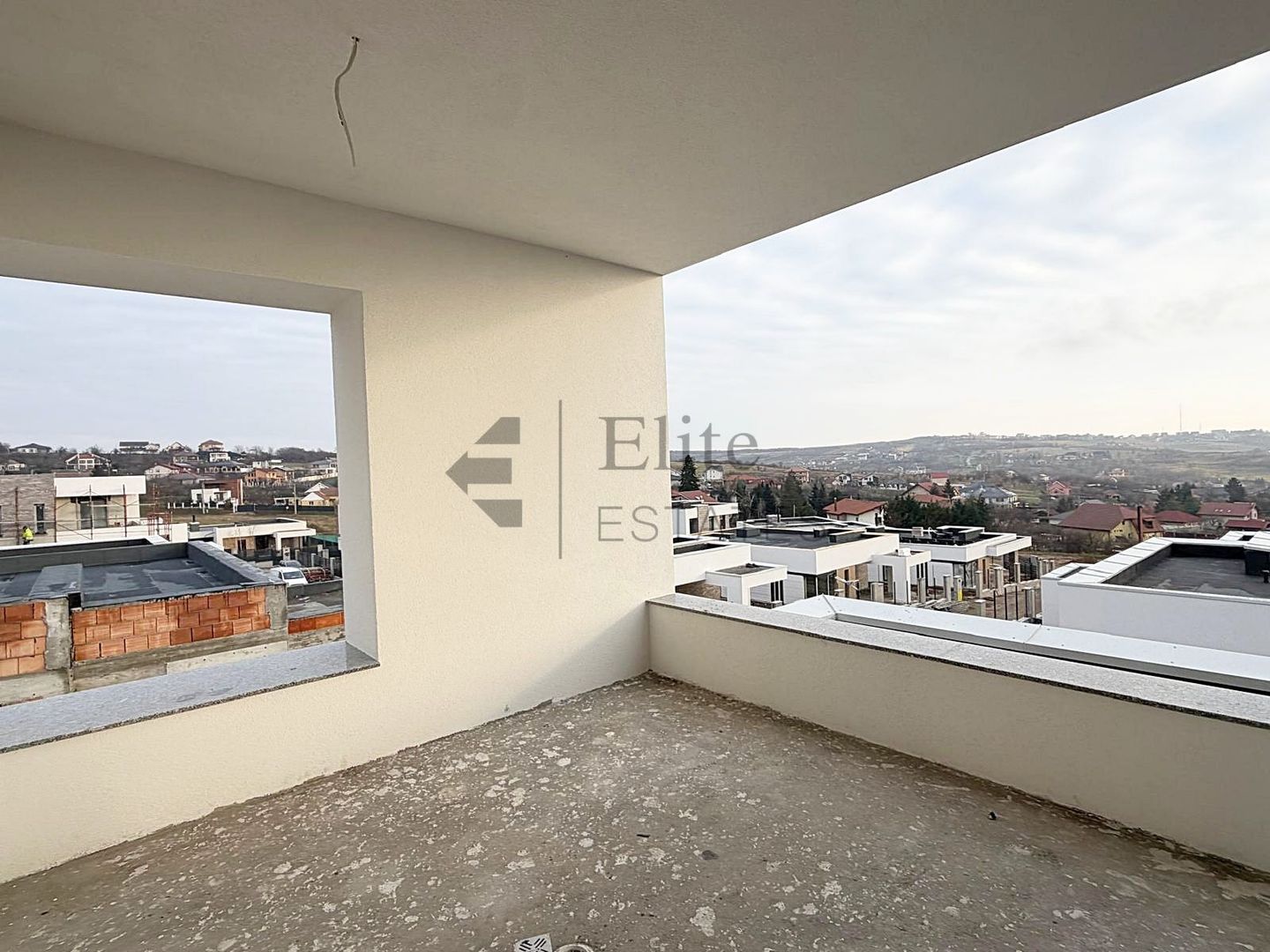 Vila / Casa de vanzare in Oradea, zona Dealuri - Poză 17