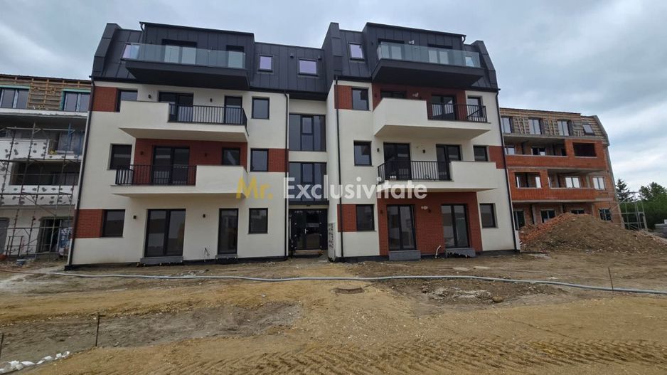 De vânzare apartament 2 camere ansamblu de locuinte Micro 9 in Satu Mare - Poză 14