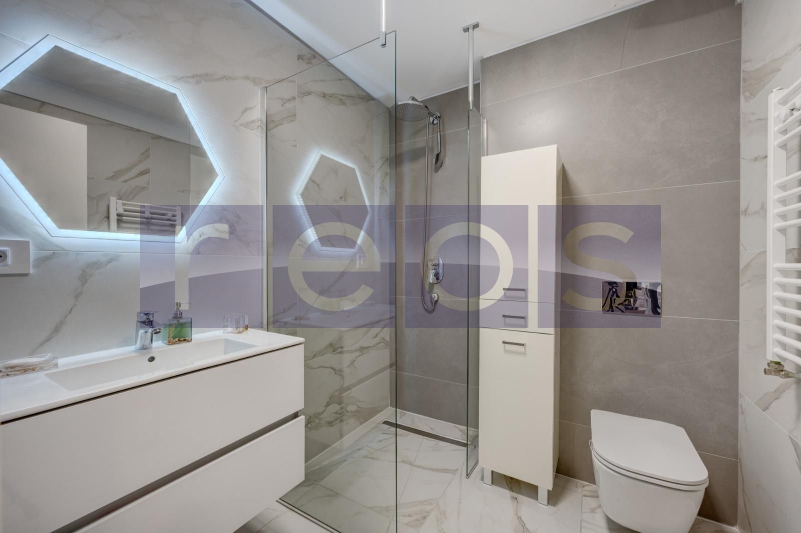VANZARE 3 CAMERE DECOMANDAT - Poză 13