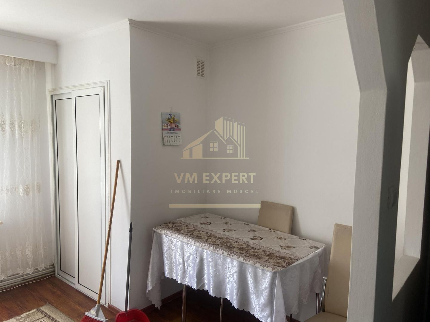 APARTAMENT 2 CAMERE, PARTER, GRUI, CAMPULUNG - Poză 9