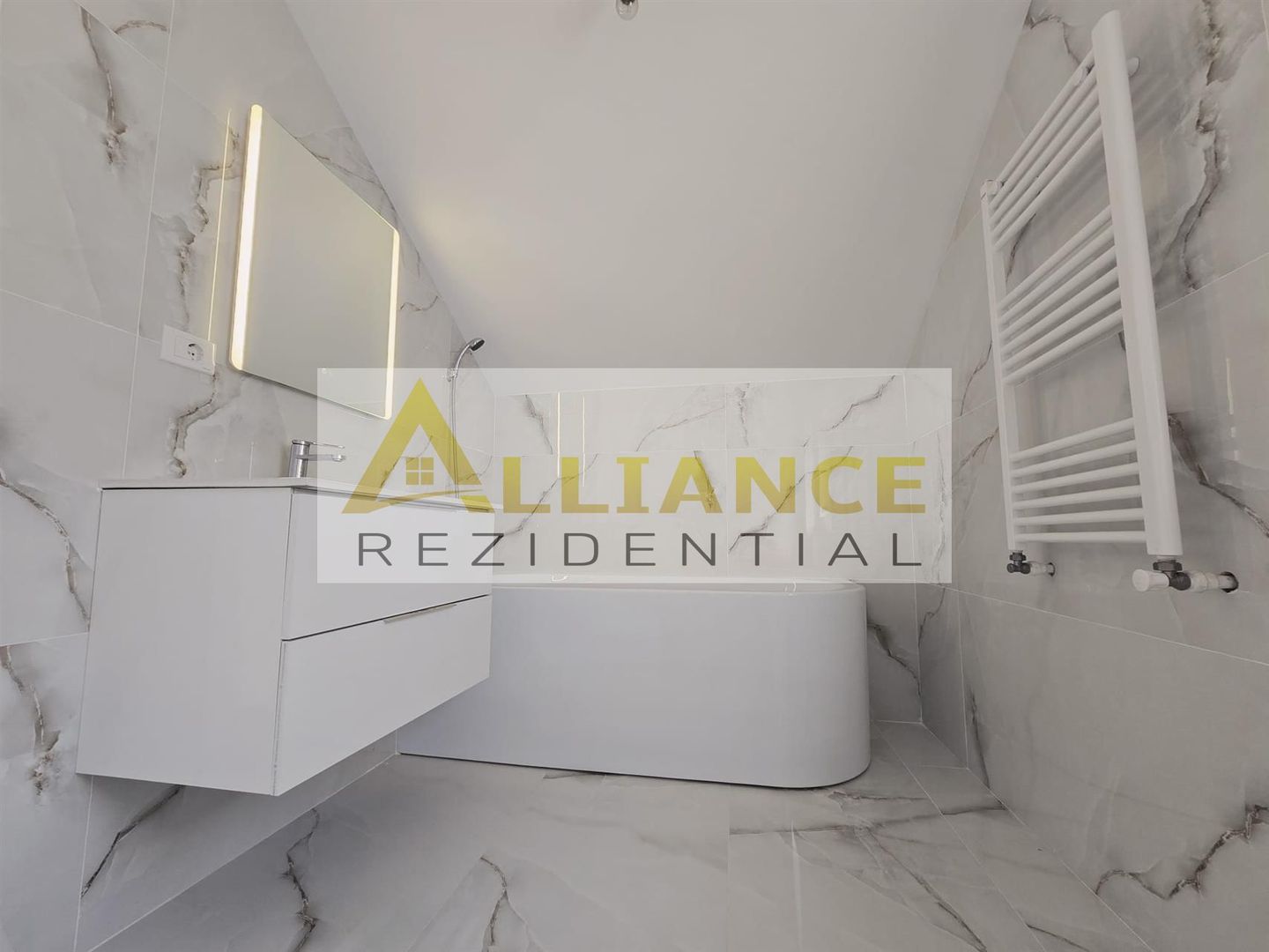 Vila individuala- 4 camere - CARTIERUL NOU- gata de mutare - Poză 7