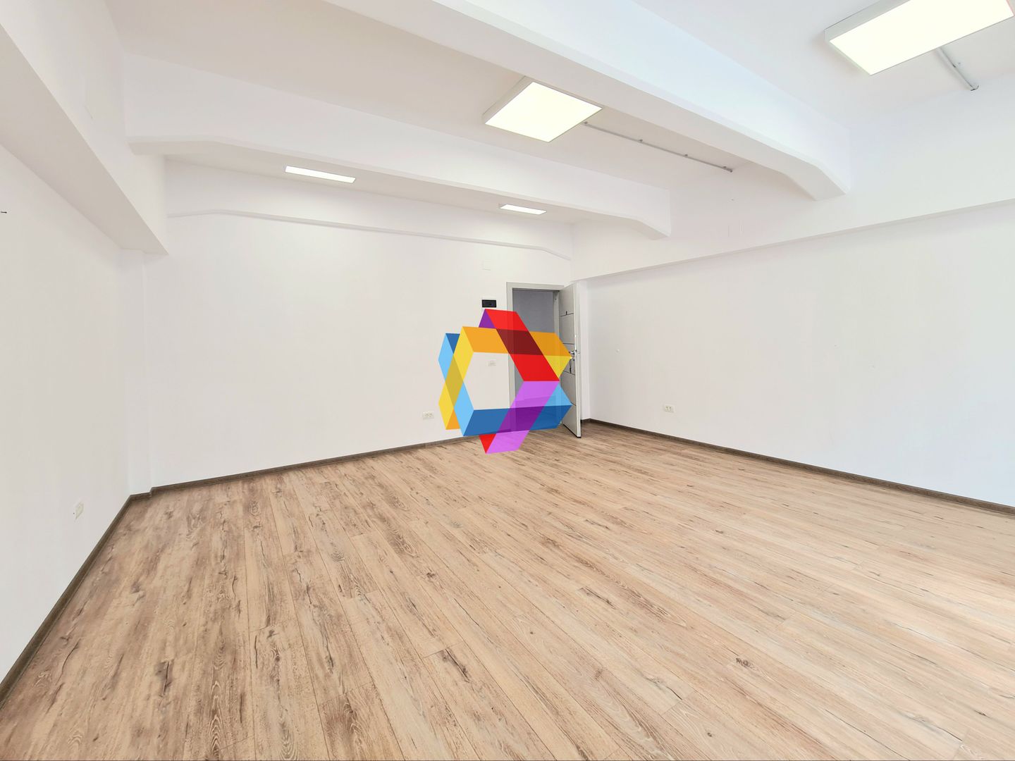 Spatiu birouri de închiriat Brasov - 40 mp # spatii-comerciale-brasov.ro - Poză 3