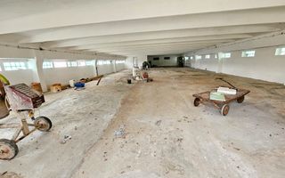 Spatiu industrial pentru depozitare, 370 mp, la asfalt, zona centrala - Poză 1