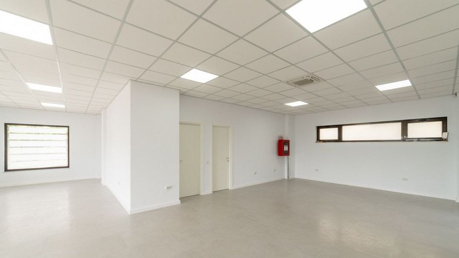 Spațiu comercial de închiriat – Craiovei - amenajat nou! - Poză 3