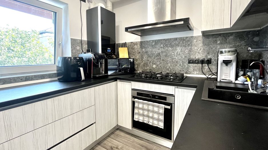 Apartament 3 camere, decomandat,  amenajat complet,  in zona Lipovei - Poză 2