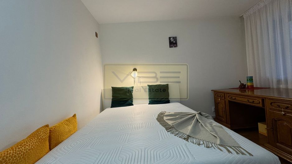 Apartament 3 camere 2 bai central Rond Podu Ros - Poză 9
