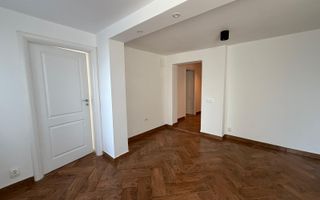 Casa cu curte, zona centrala Popesti | Locuinta/birouri - Poză 3