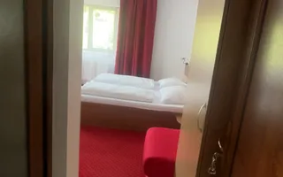 Pensiune superbă de închiriat in Predeal - Poză 12