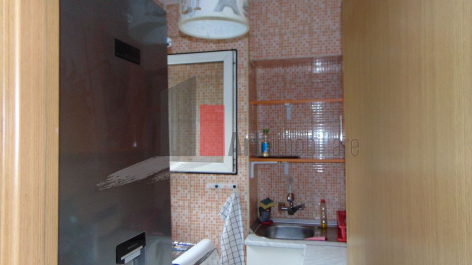 Apartament cu o camera, garsoniera Titan metrou - Poză 9
