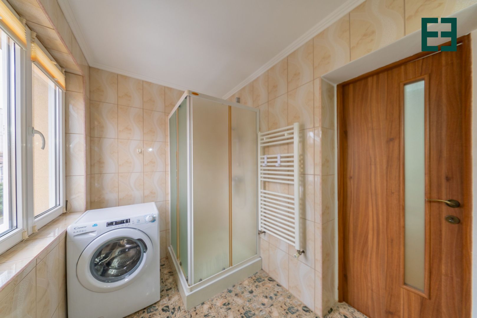De închiriat - Apartament la casă cu 2 camere zona UTA - Arad - Poză 9